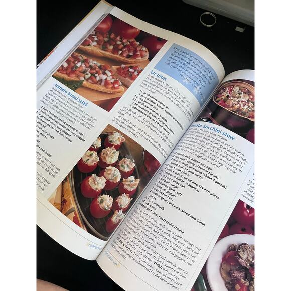 Taste of Home prize-winning recipes cookbook - Picture 2 of 3